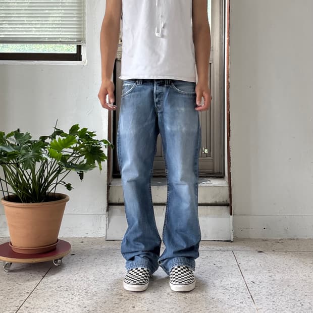 Levi’s 512 Boot Cut 데님 팬츠