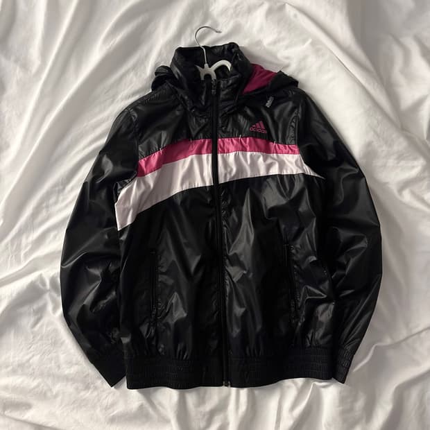 아디다스 Y2K 유광 바람막이 