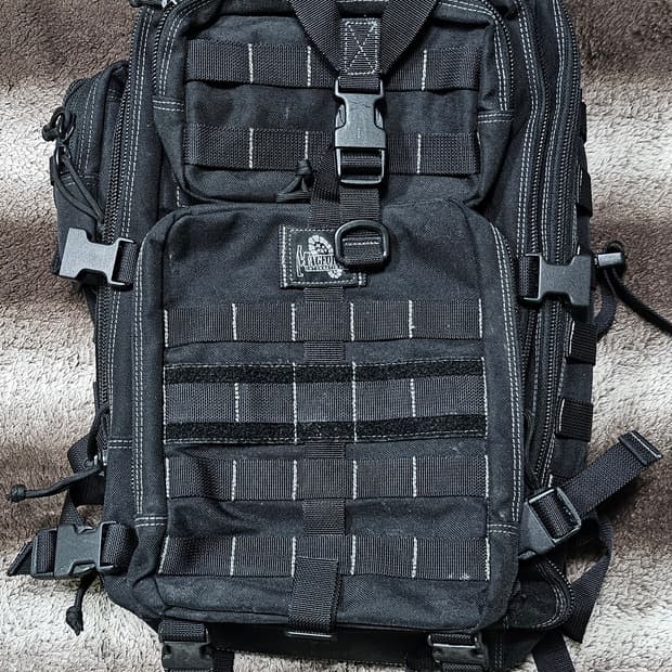 맥포스 슈퍼팔콘 백팩