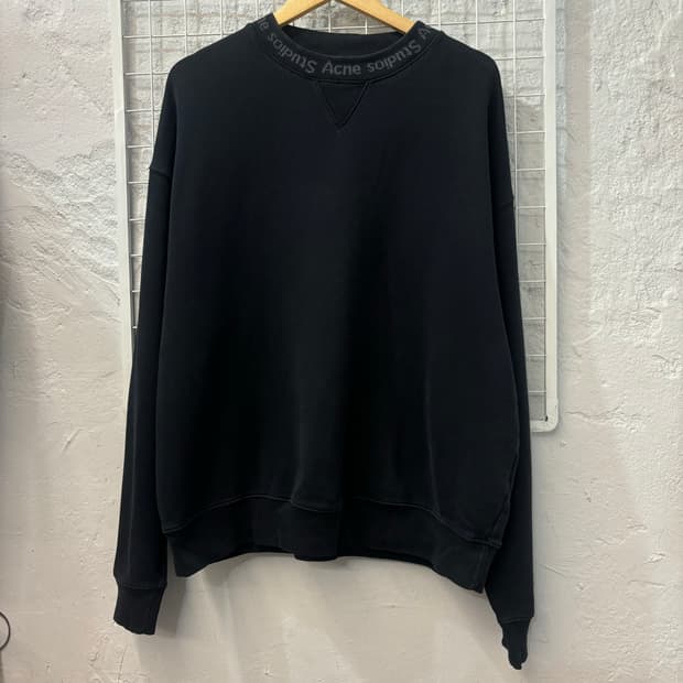 아크네 스튜디오 플로고 크루넥 블랙 스웻셔츠 L