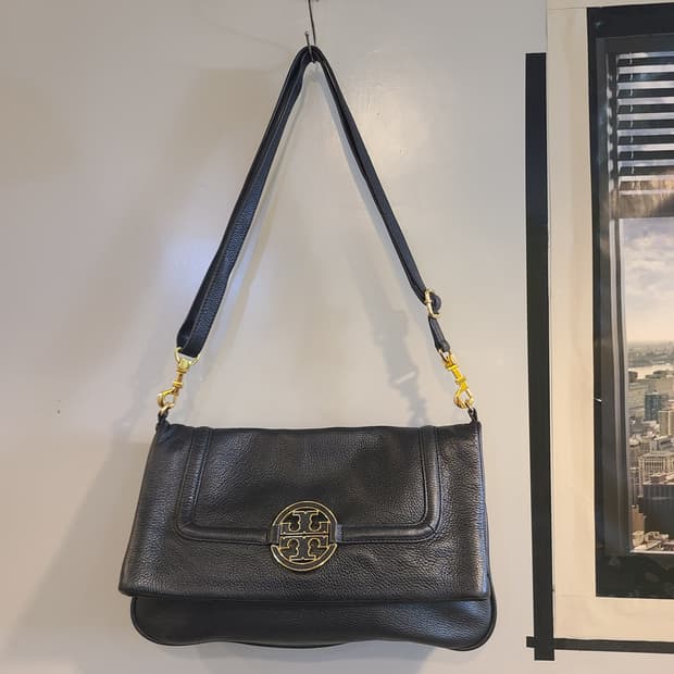 토리버치 아만다 풀드오버 메신저백