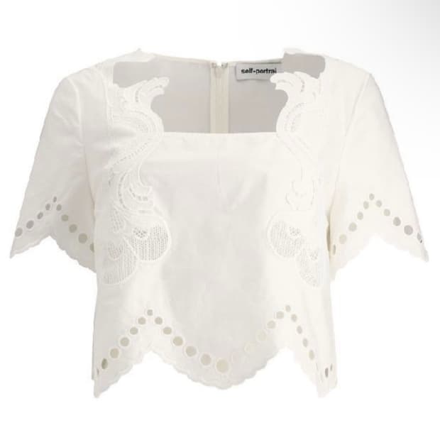 셀프포트레이트 펀칭 탑