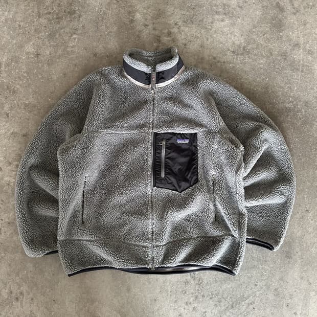 파타고니아 클래식 레트로-X 플리스 자켓 그레이/블랙