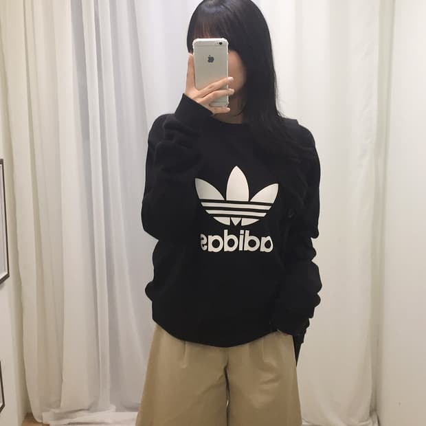 Unisex Adidas Sweatshirt 110