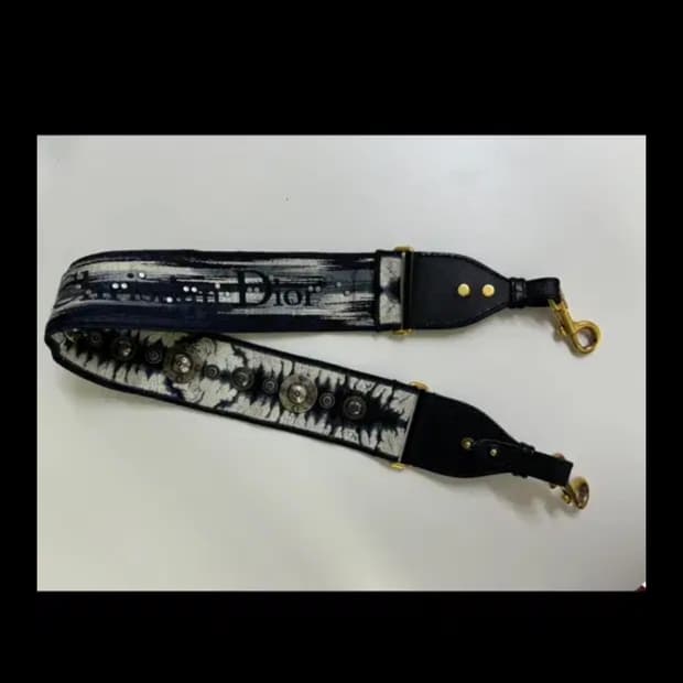 디올 보헤미안 숄더 스트랩