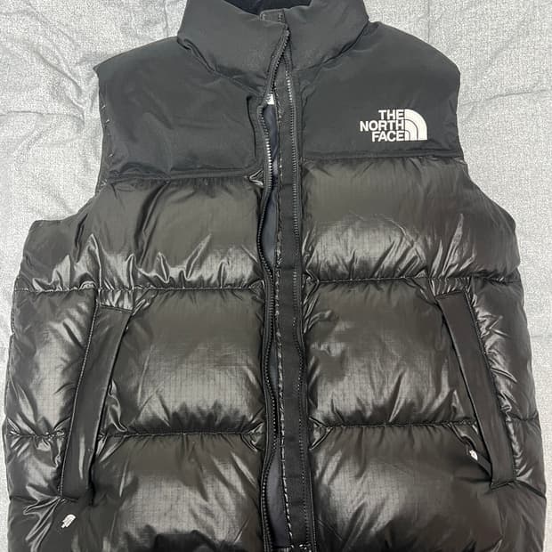 노스페이스 눕시 온 볼 베스트 블랙