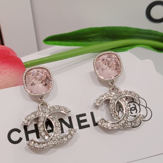 샤넬 cc로고 핑크 크리스탈 귀걸이 업사이클링
