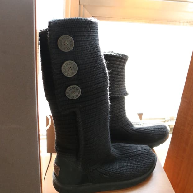 어그 카디 블랙 니트 부츠 
