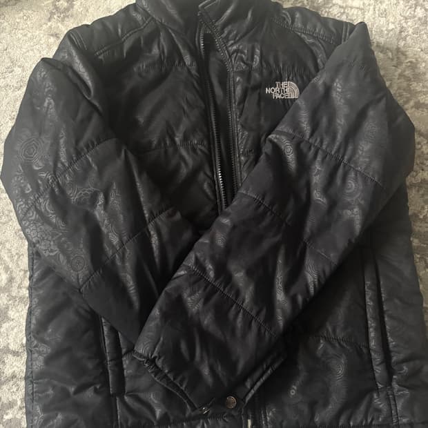 노스페이스 경량패딩 