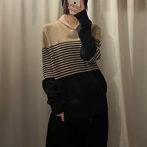 타미힐피거 카라넥 니트