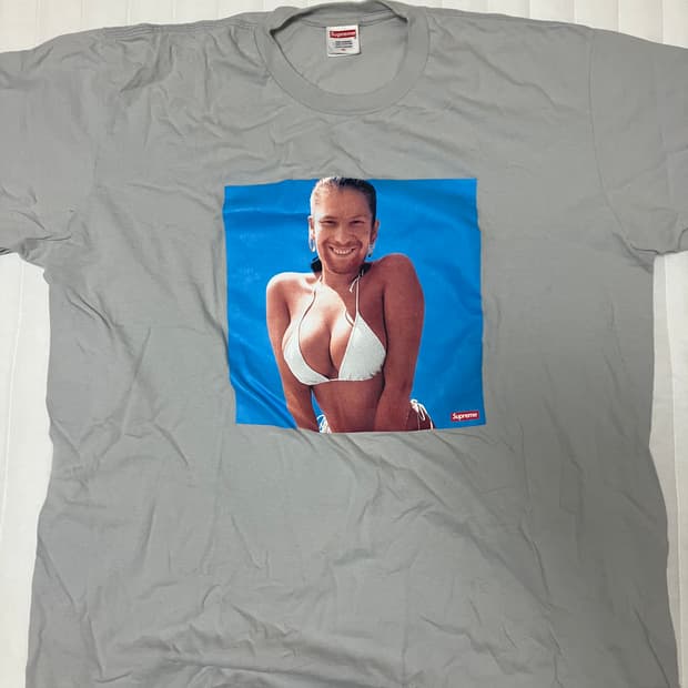 슈프림 티셔츠 XL 개당 3만원 일괄 8만원