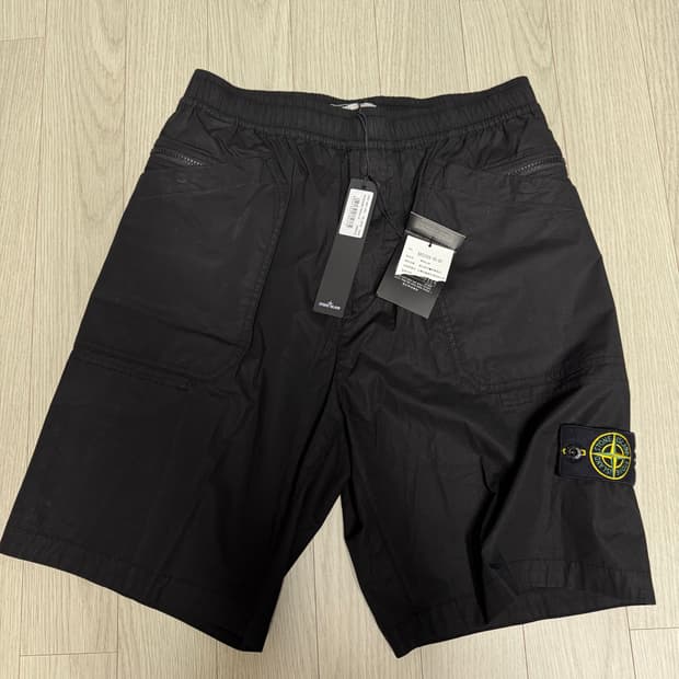 스톤아일랜드 버뮤다 팬츠 32 블랙