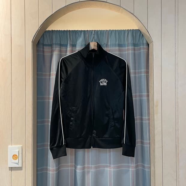 컨버스 블랙 져지