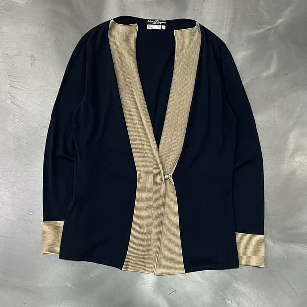  살바토레 페레가모 배색 가디건 y16336