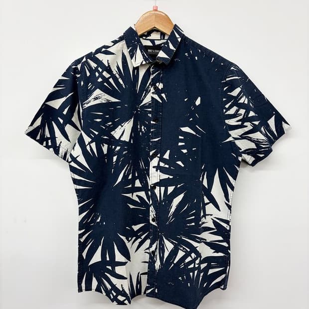온니앤손즈 야자수 패턴 하와이안 반팔 셔츠 PN9707