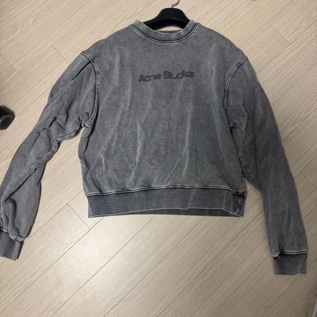 acne studios 맨투맨