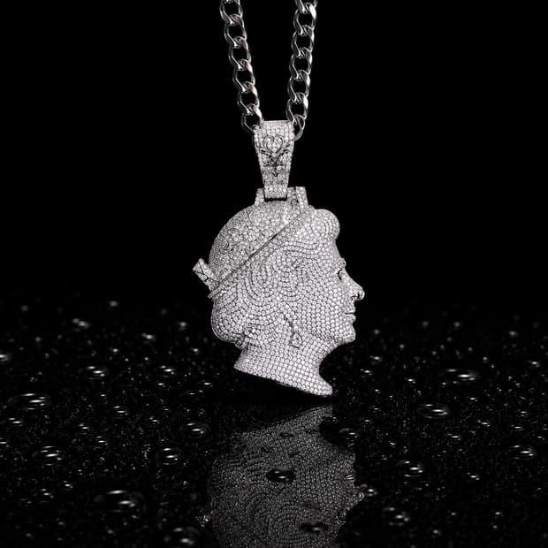 Queen Head Ice Chain