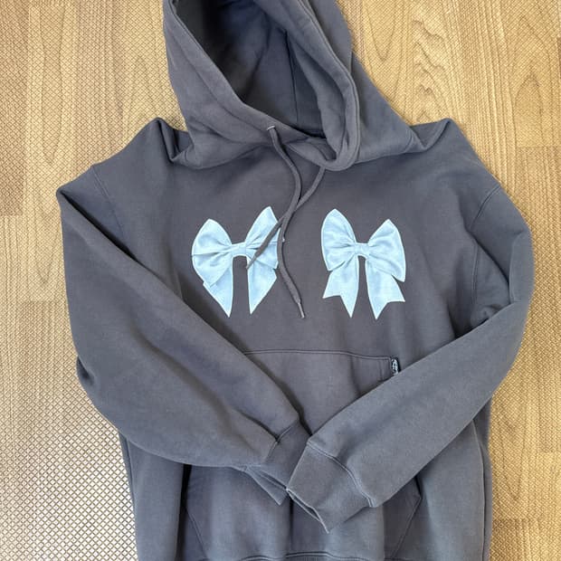 스컬프터 Bow Bow Hoodie Charcoal 판매합니다.
