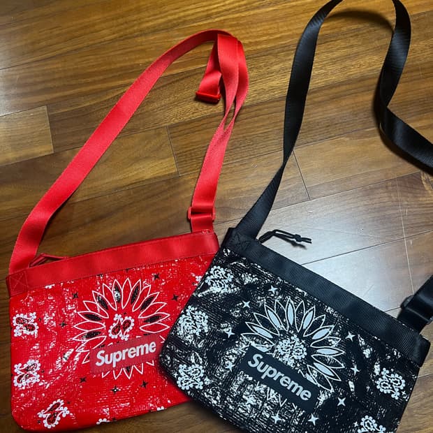 슈프림 타프 반다나 크로스백 (커플) 