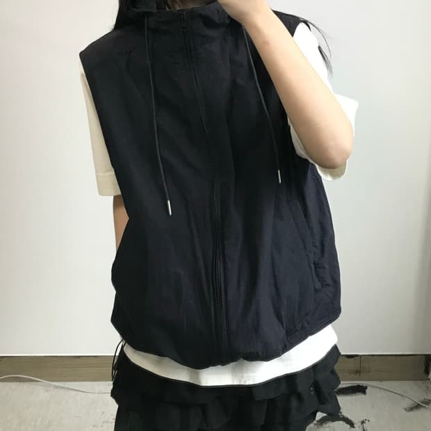 파르티멘토 후드 조끼 바람막이