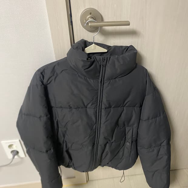 에잇세컨즈 패딩