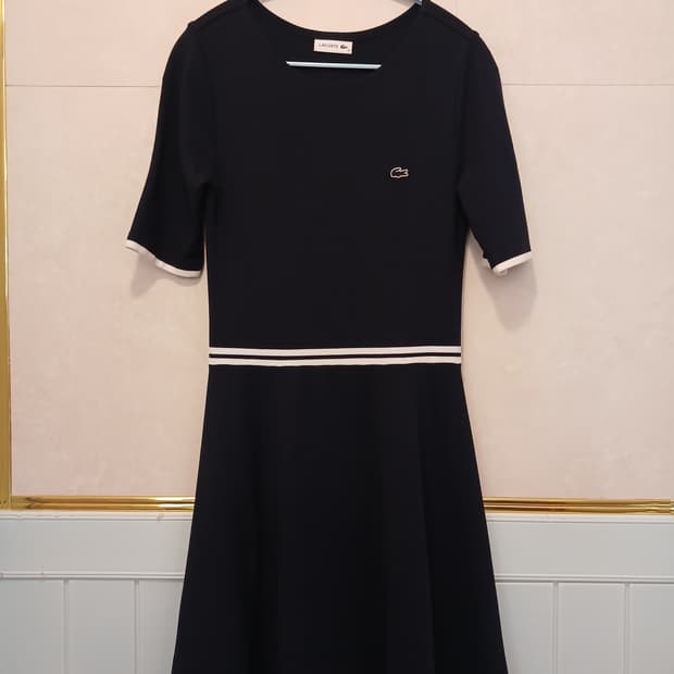 라코스테 정품 여성 원피스 34 사이즈