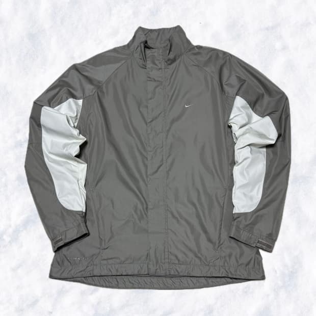 나이키 일본 올드스쿨 카키 크림 바람막이