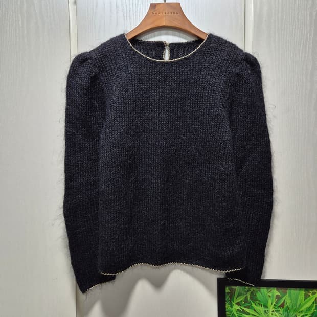 빈티지 모헤어 블랙 퍼프니트