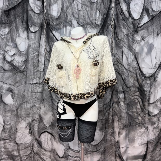mori Leopard mash hoodie cape