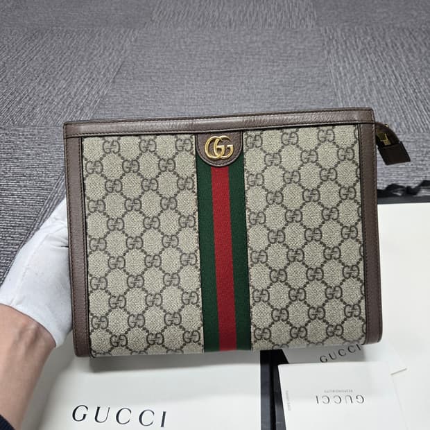 [특가][정품] 구찌 시그니처 삼선 보야주 클러치백