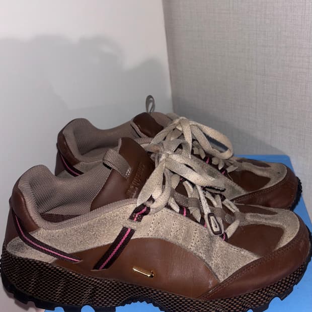 나이키 자크뮈스 휴마라 255