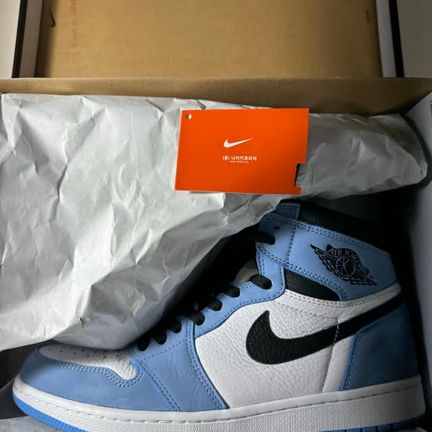 조던1하이 OG 유니버시티블루(나이키코리아탭,285사이즈,새상품급)