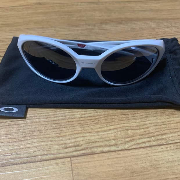 오클리 아이자켓 리덕스 화이트