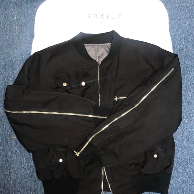 그레일즈 지퍼 봄버 초판