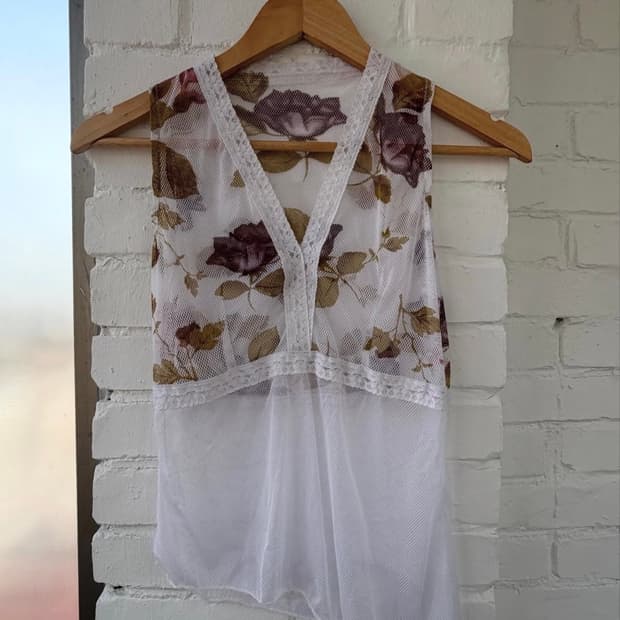 #4 Rose patterns Sheer Mesh Tank