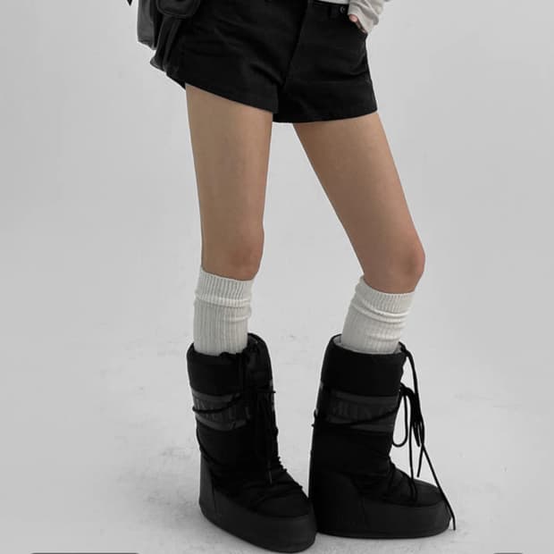 블랙업 핫크 논페이드 숏 데님팬츠 (ootj) 흑청