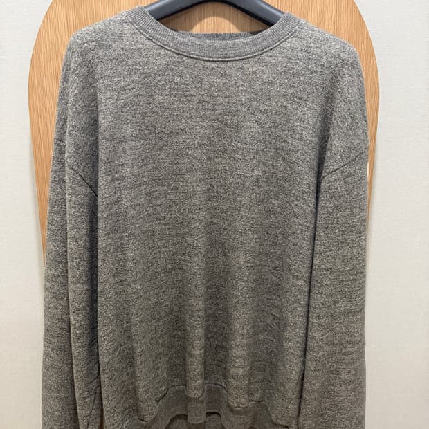 캐피탈 크루넥 맨투맨