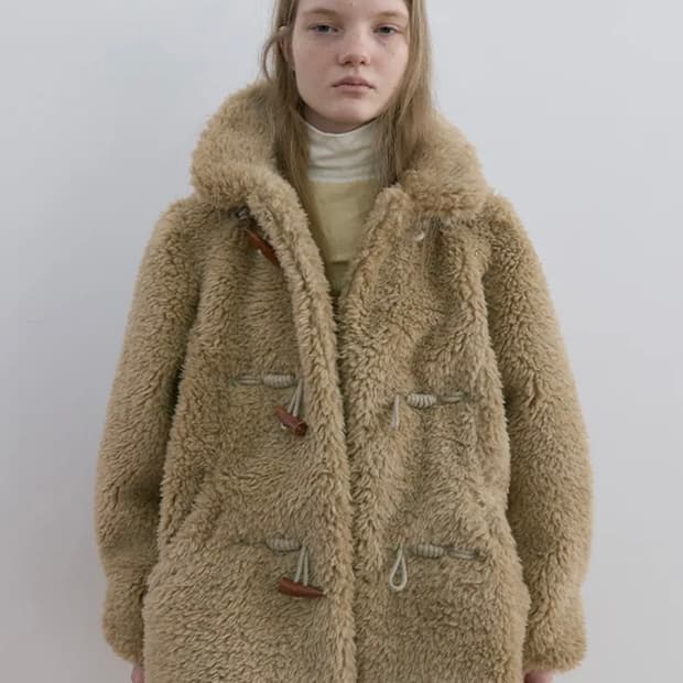 노컨텐츠 24FW 페이크 퍼 더블 코트