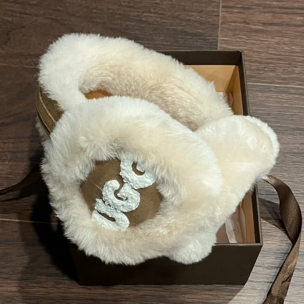 어그 로고 이어머프 귀마개