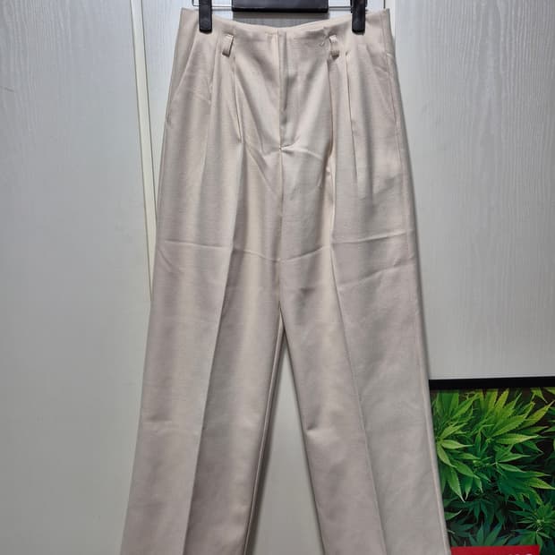 (세일) NAIN 아이보리 핀턱 와이드 팬츠