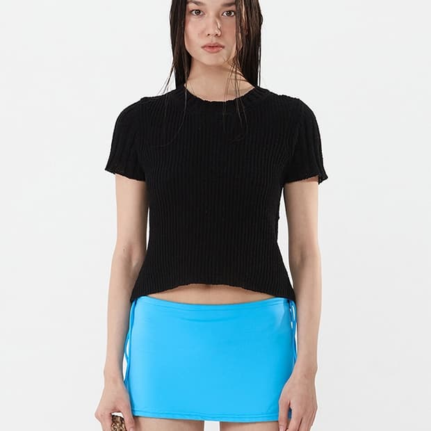 더오픈프로덕트 블랙 니트탑