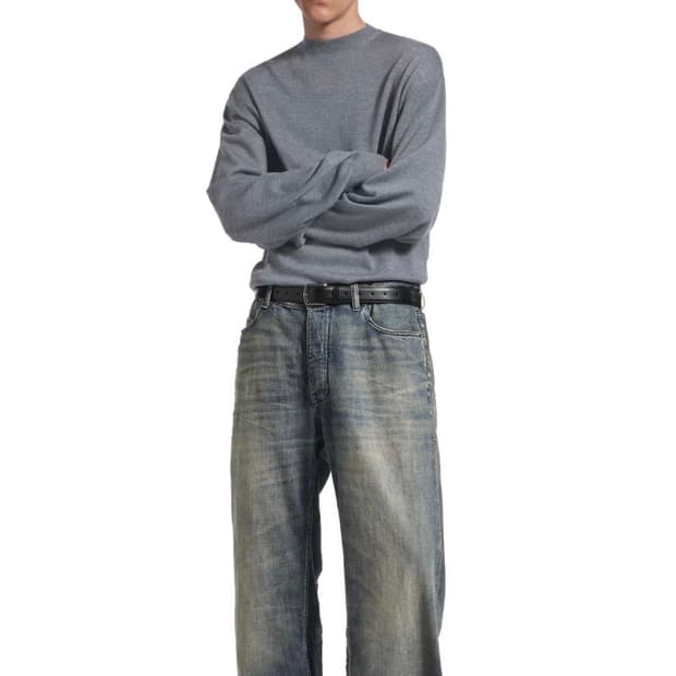 발렌시아가 가드로브 니트 그레이