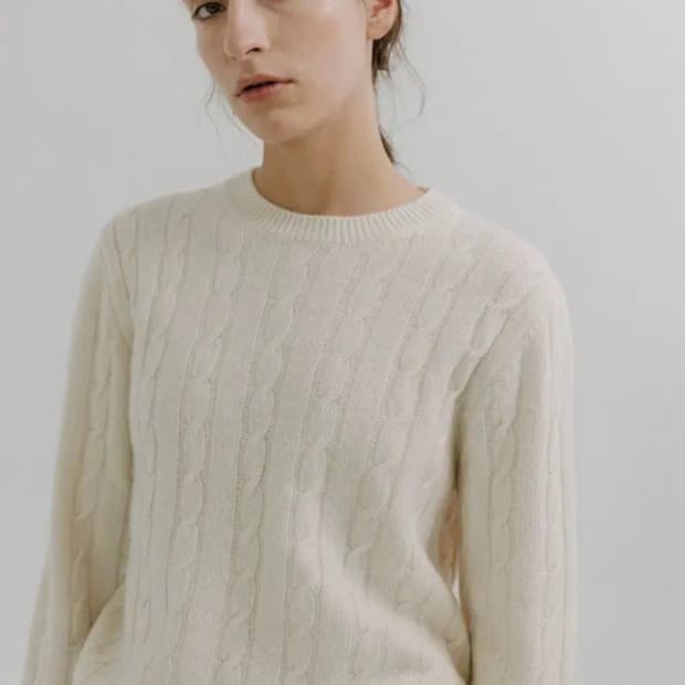 페세스 케이블 니트 