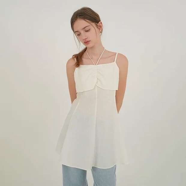 온앤온 네크 스트링 포인트 레이어드 블라우스