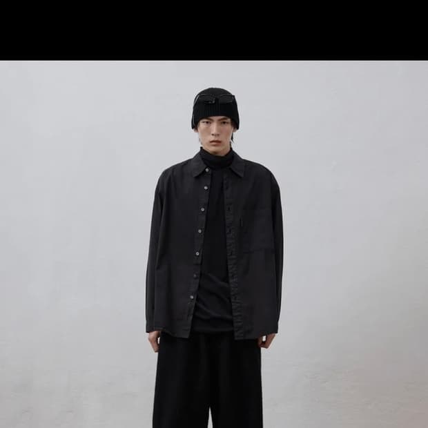 유스 스태프 셔츠 급처합니다 제발 모셔가셔요