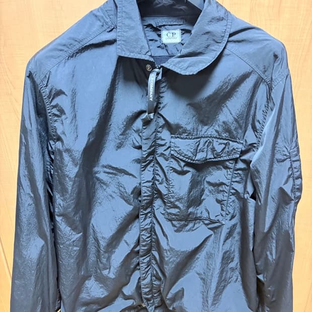 cp컴퍼니 크롬r 가먼트다잉 나일론 셔츠자켓