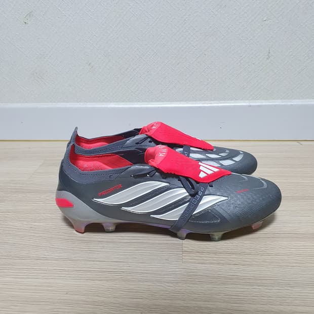 아디다스 프레데터 엘리트 폴드오버 텅 축구화 285