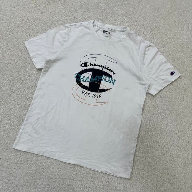 M 챔피온 빅로고 반팔 티셔츠 0323M
