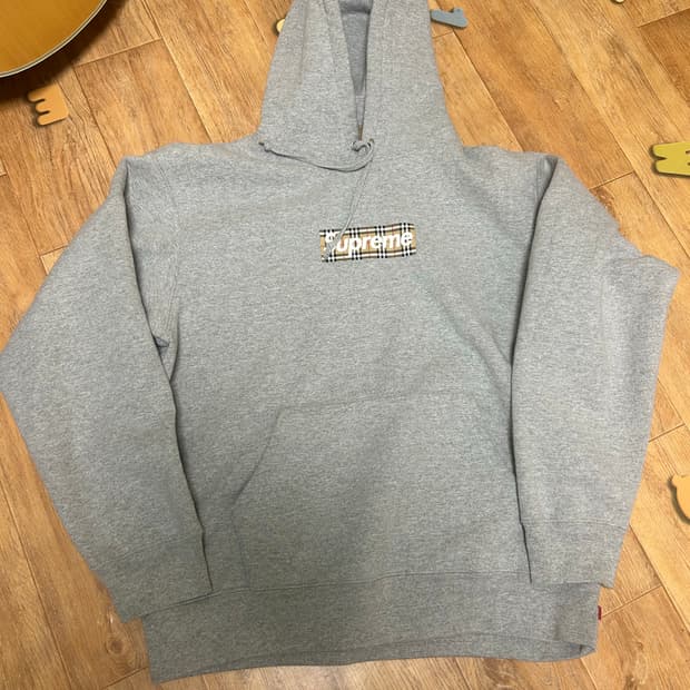 슈프림x버버리 후드티 M