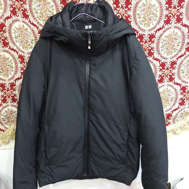 유니클로 하이브리드 후드 오리털 경량 패딩점퍼

